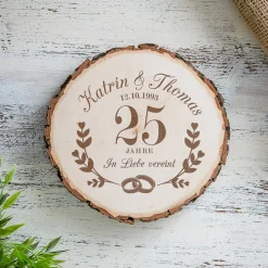 Baumscheibe mit Gravur zur Silberhochzeit