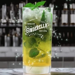Cocktailglas mit Gravur - Ginderella