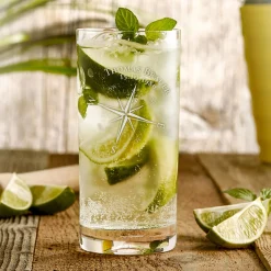 Cocktailglas mit Gravur - Kompass