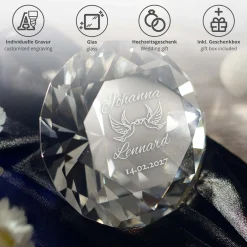 Diamant Kristall mit Liebestauben Gravur und Ring Displayständer