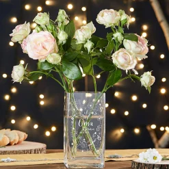 Eckige Vase - Blumenherz für Oma