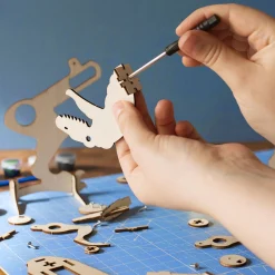 Ferngesteuerter Dinosaurier Bausatz - Build your own