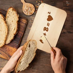 Frühstücksbrettchen mit Gravur - Herz zum Quadrat