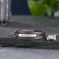 Gewickeltes Lederarmband braun - Name