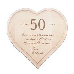 Graviertes Holzherz zur Goldenen Hochzeit