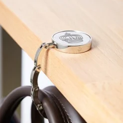 Handtaschenhalter mit Krone und Initialen Gravur