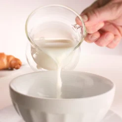 Milchkännchen aus Glas