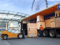 Oktoberfestzelt für dahoam - 3,6 Mio.-teiliger Bausatz