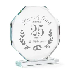 Personalisierter Glaspokal mit Facettenschliff zur Silberhochzeit - 25 Jahre