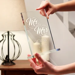 Personalisierter Glaspokal zur Hochzeit - Mr and Mrs