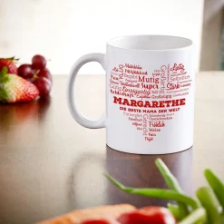 Personalisierte Tasse für Mama - Herz aus Worten