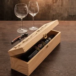 Personalisierte Weinkiste - Herzlinie