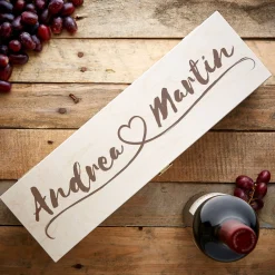 Personalisierte Weinkiste - Herzlinie