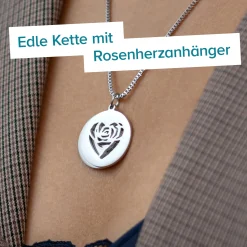 Runder Kettenanhänger Silber - Rosenherz und Namen