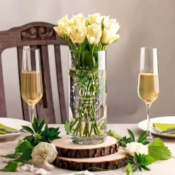 Runde Vase mit Gravur - Blumenherz für Oma