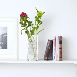 Runde Vase mit Gravur - Blumenherz für Mama