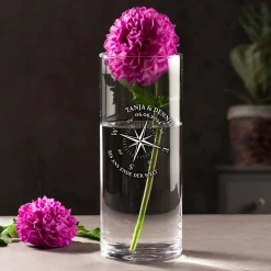 Runde Vase mit Gravur - Liebeskompass