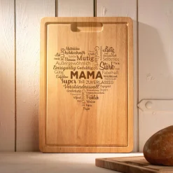 Schneidebrett für Mama - Herz aus Worten Gravur