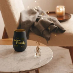 Schwarzes Windlicht mit Gravur - Family
