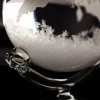 Sturmglas zur Wettervorhersage - Globus - Maritimes Fitzroy Barometer