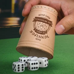 Würfelbecher aus Leder - Der Meister möchte Spielen